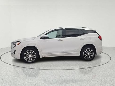 Used 2019 GMC Terrain Denali w/ Advanced Safety Package image 4