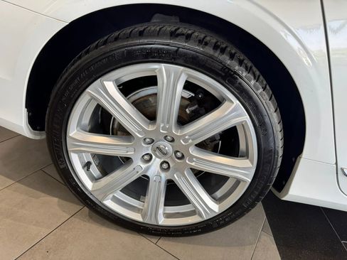 Used 2017 Volvo S90 T6 Inscription w/ Vision Package image 45