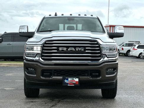 Used 2024 RAM 2500 Limited w/ Towing Technology Group AWD/4WD image 10