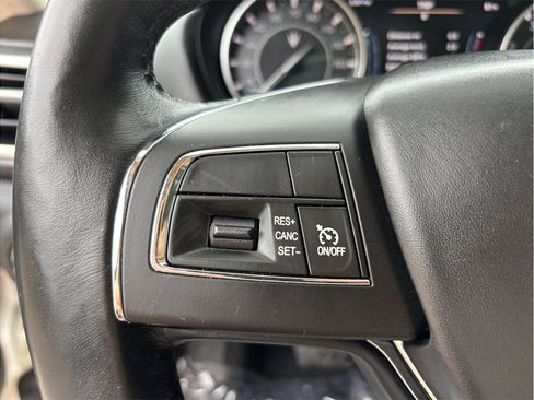 Used 2021 Maserati Ghibli S RWD image 22