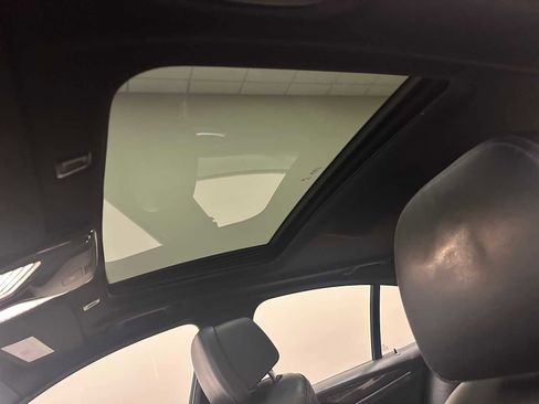 Used 2018 BMW M550i xDrive image 21