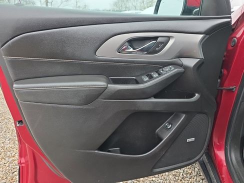 Used 2019 Chevrolet Traverse RS w/ LPO, Floor Liner Package image 9