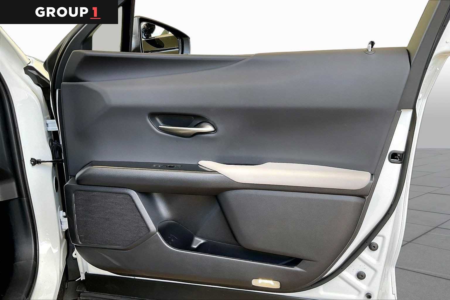 Certified 2026 Lexus UX 300h FWD image 19