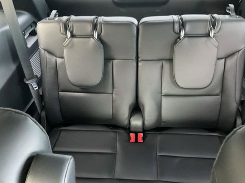 Used 2023 Ford Explorer XLT w/ Equipment Group 202A image 22