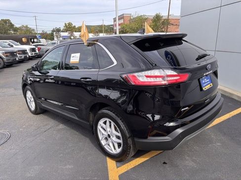 Certified 2024 Ford Edge SEL image 5