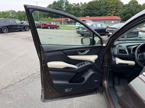 Used 2019 Subaru Ascent Limited AWD/4WD image 15