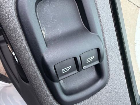 Used 2024 Ford Transit 350 XLT image 7