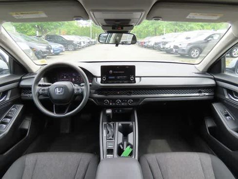 Used 2023 Honda Accord LX image 16