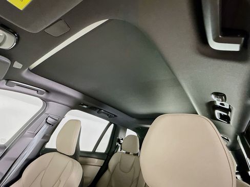 New 2026 Volvo XC90 B6 Plus w/ Protection Package Premier image 22