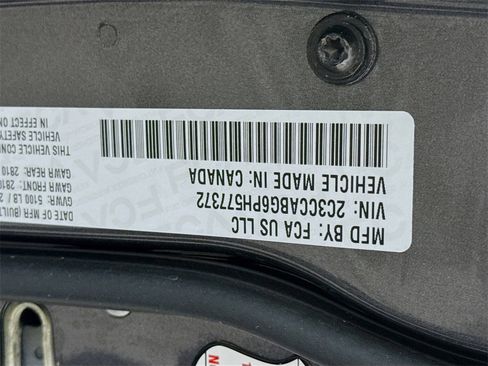 Used 2023 Chrysler 300 S image 37