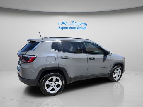 Used 2024 Jeep Compass Latitude AWD/4WD image 7