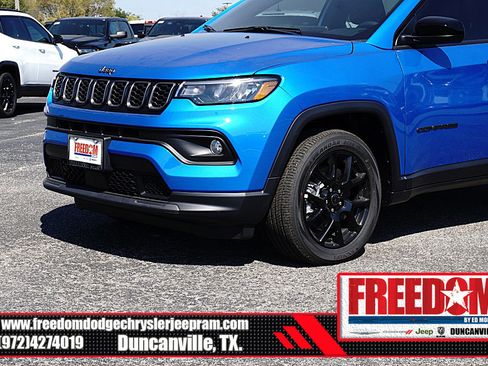 New 2026 Jeep Compass Latitude image 42