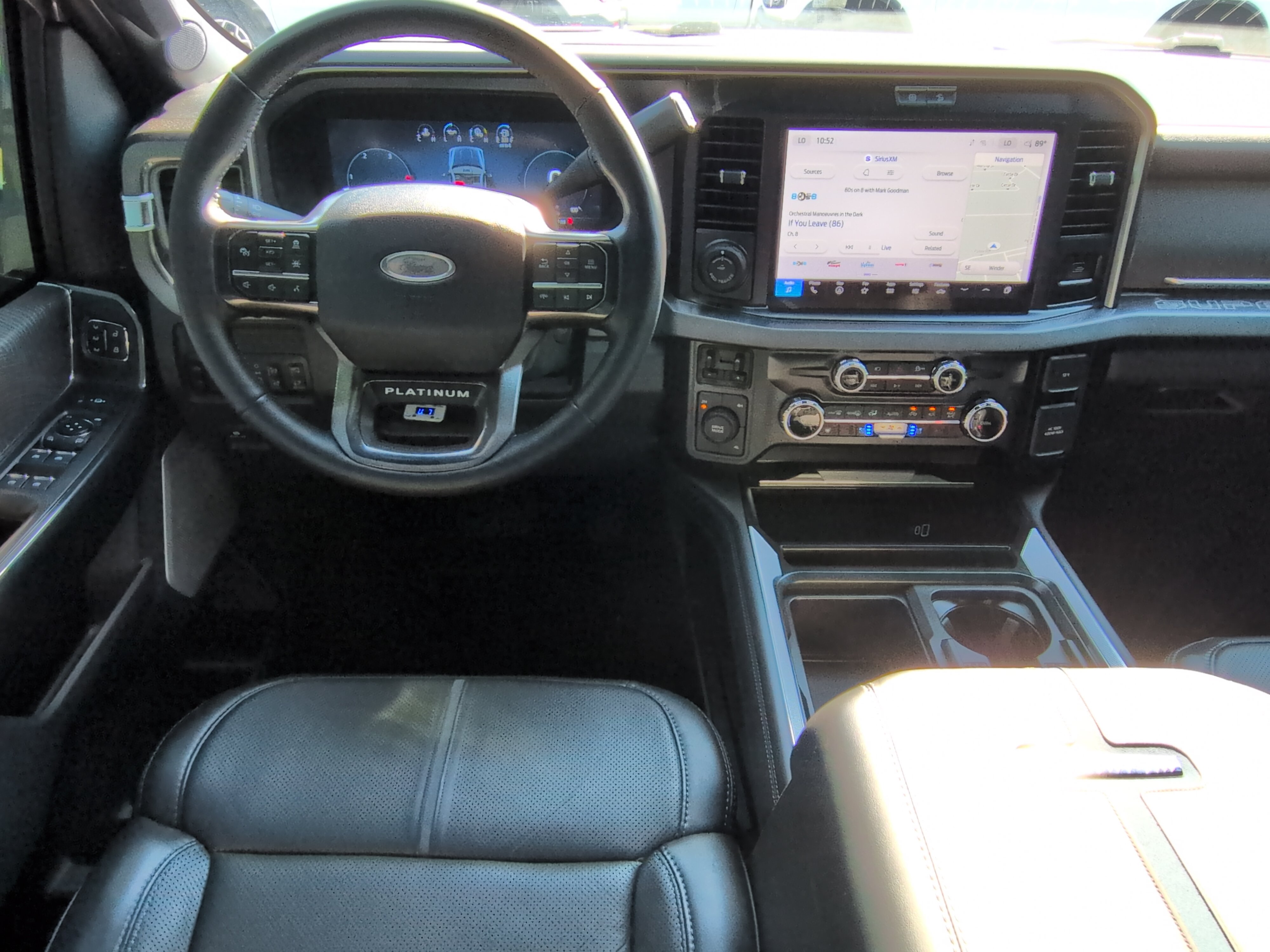 Used 2025 Ford F450 Platinum w/ FX4 Off-Road Package AWD/4WD image 14