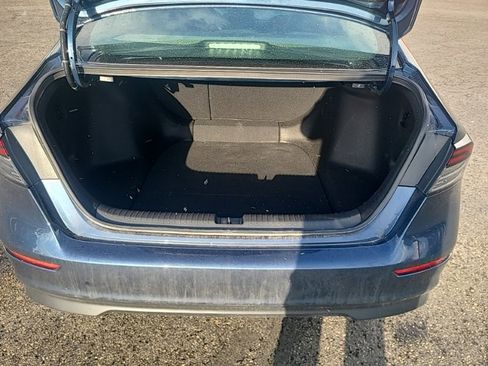 Used 2024 Honda Accord EX image 11