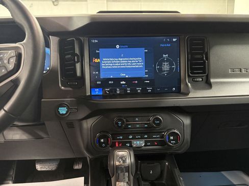 Used 2025 Ford Bronco Big Bend AWD/4WD image 16