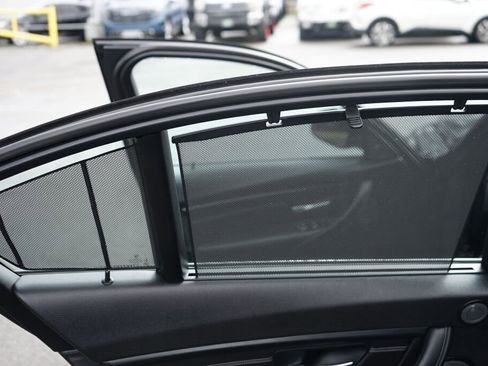 Used 2017 BMW M3 image 29