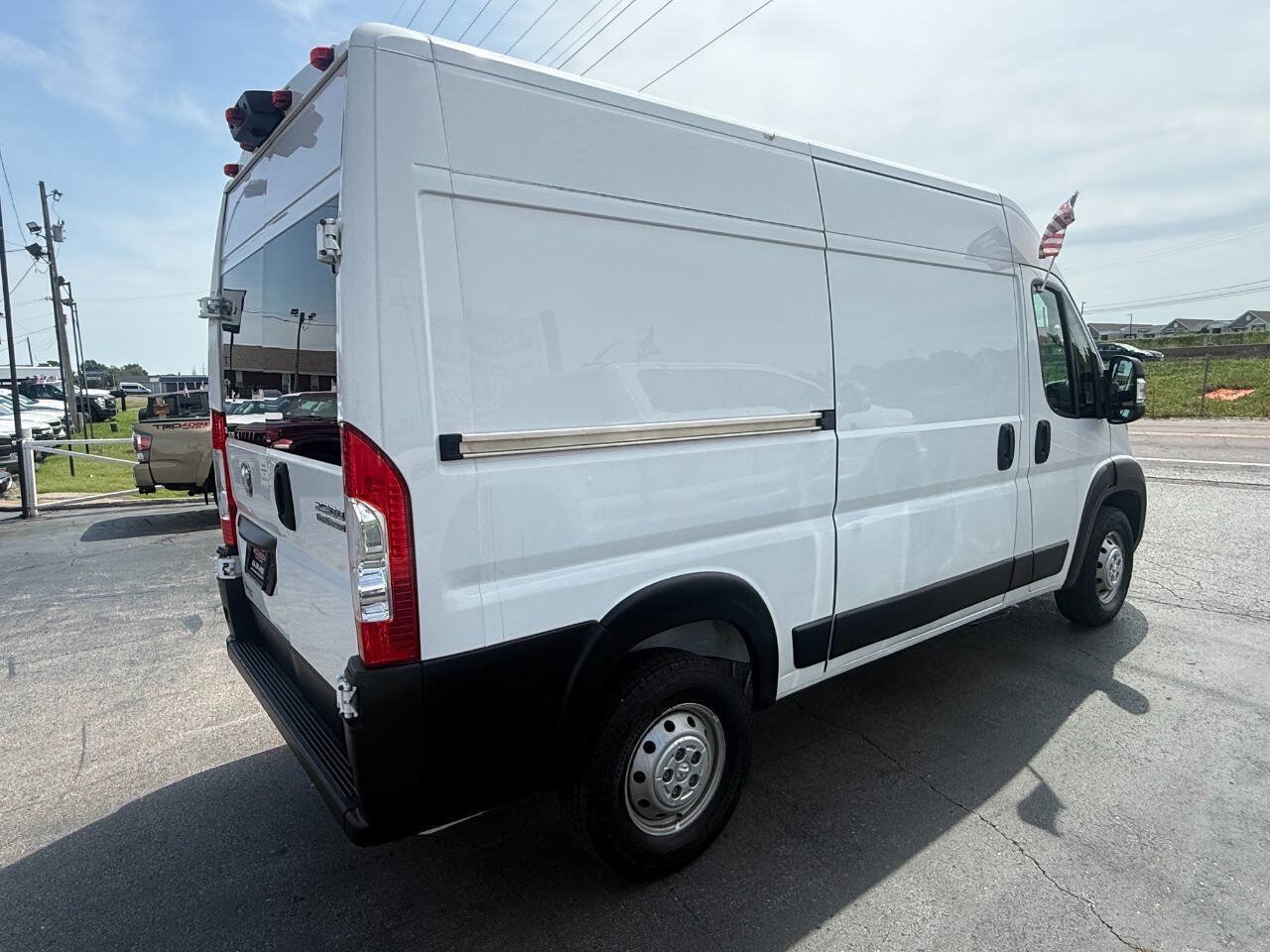 Used 2023 RAM ProMaster 2500 FWD image 5