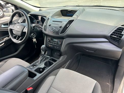 Used 2017 Ford Escape SE AWD/4WD image 34