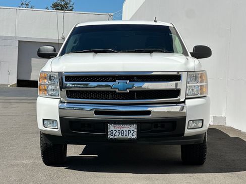 Used 2011 Chevrolet Silverado 1500 LT w/ All-Star Edition RWD image 9
