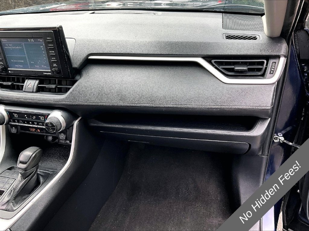 Used 2020 Toyota RAV4 XLE AWD/4WD image 9