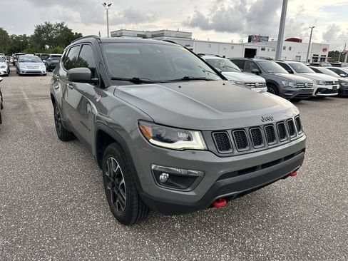 Used 2021 Jeep Compass Trailhawk AWD/4WD image 4
