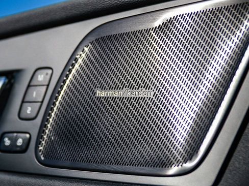 Certified 2026 Volvo XC60 B5 Ultra w/ Climate Package image 25