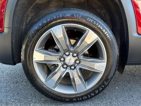 Used 2017 GMC Acadia SLT AWD/4WD image 14