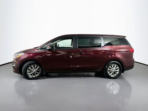 Used 2020 Kia Sedona LX FWD image 4