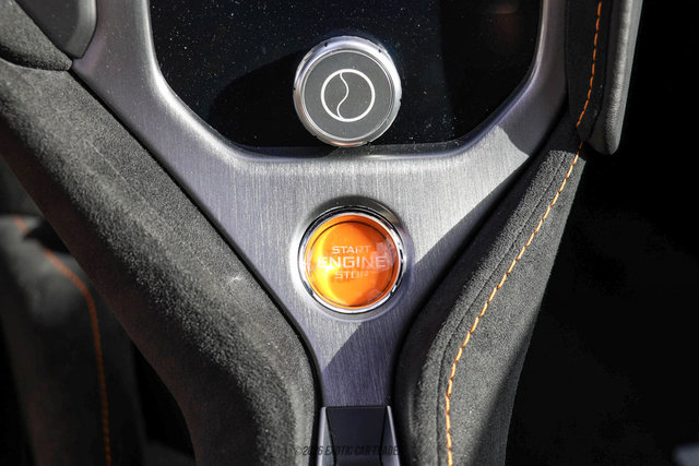 Used 2025 McLaren 750S RWD image 25