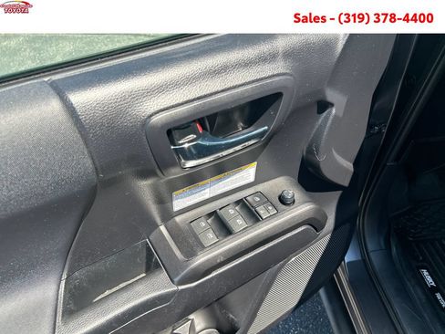 Certified 2020 Toyota Tacoma TRD Off-Road w/ TRD Premium Off Road Package AWD/4WD image 13