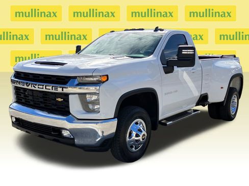 Used 2022 Chevrolet Silverado 3500 LT w/ Convenience Package image 12