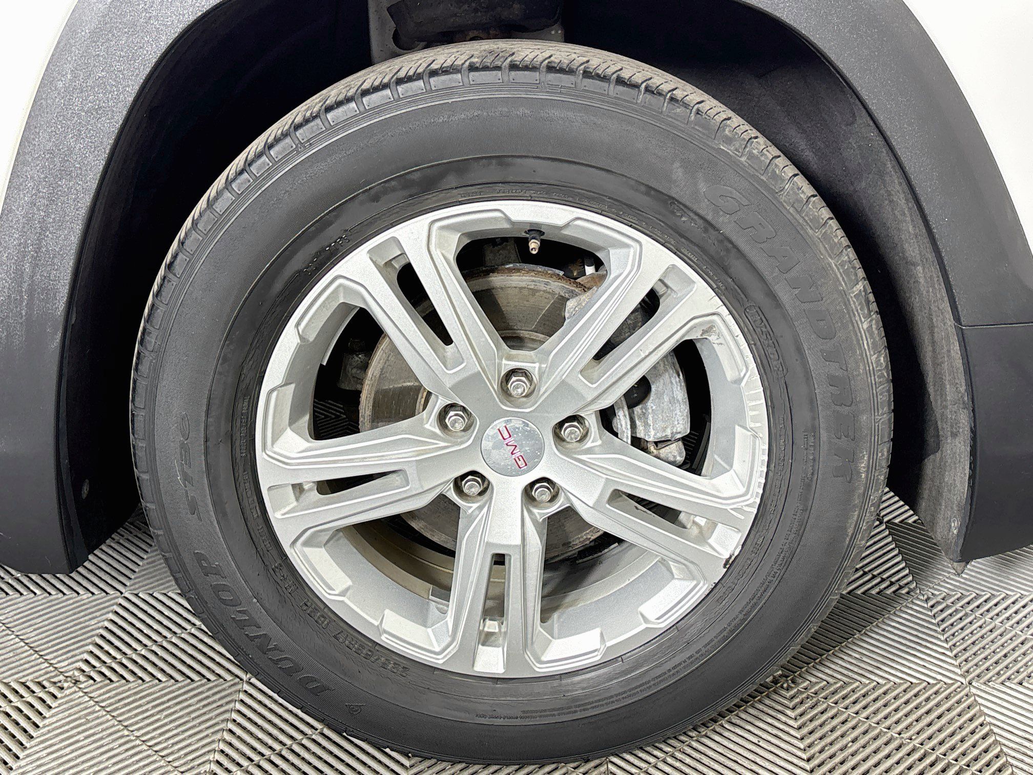 Used 2018 GMC Terrain SLE FWD image 30