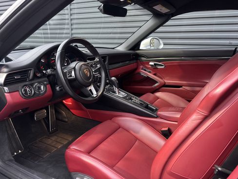 Certified 2019 Porsche 911 Turbo image 18