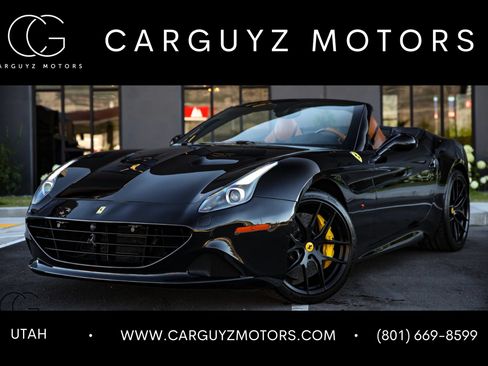 Used 2015 Ferrari California T RWD image 1