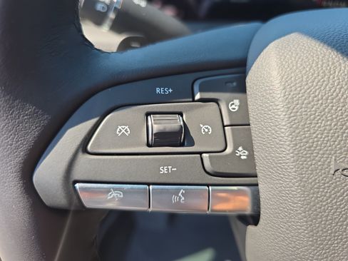 Used 2025 Cadillac XT4 Premium Luxury w/ Cold Weather Package FWD image 16