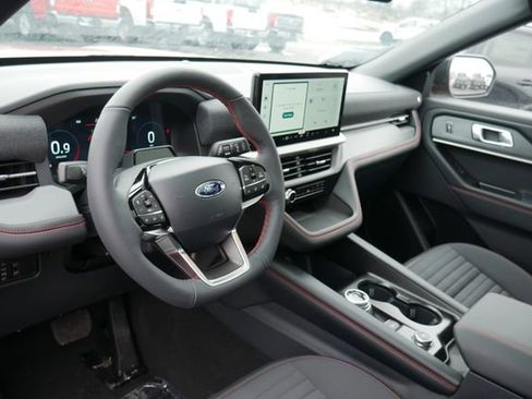New 2026 Ford Explorer ST-Line w/ ST-Line Street Pack image 16