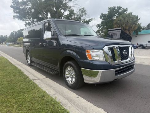 Used 2017 Nissan NV 3500 SV w/ SV Technology Package RWD image 2