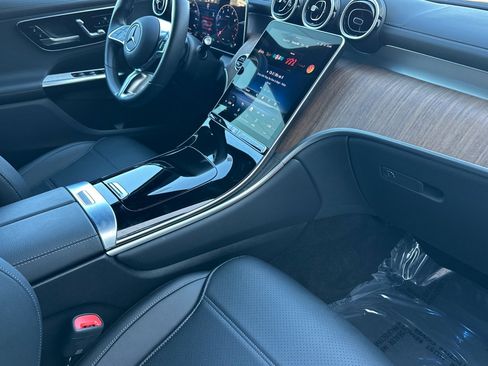 Used 2025 Mercedes-Benz GLC 300 GLC 300 image 16