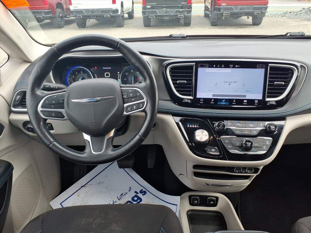 Used 2021 Chrysler Pacifica Touring w/ Cold Weather Group AWD/4WD image 12