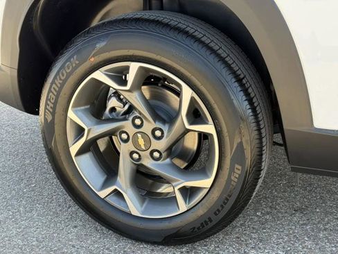 New 2026 Chevrolet Trax LT w/ LT Convenience Package image 12