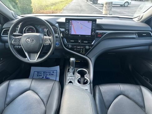 Certified 2022 Toyota Camry XLE w/ Navigation Upgrade Package FWD image 31