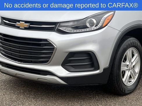 Certified 2022 Chevrolet Trax LT w/ LT Convenience Package AWD/4WD image 10