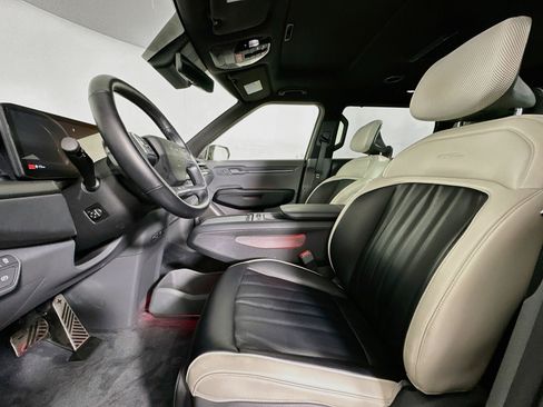 Used 2024 Kia EV9 GT-Line AWD/4WD image 13