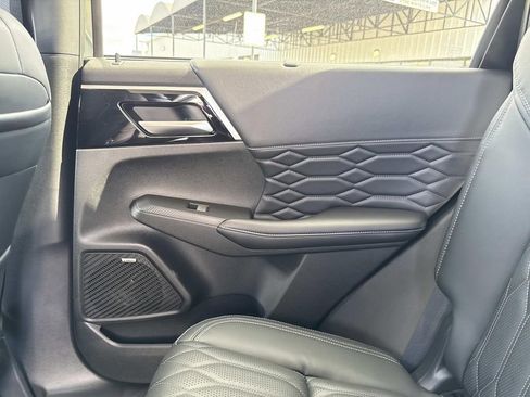 New 2026 Mitsubishi Outlander SEL image 15