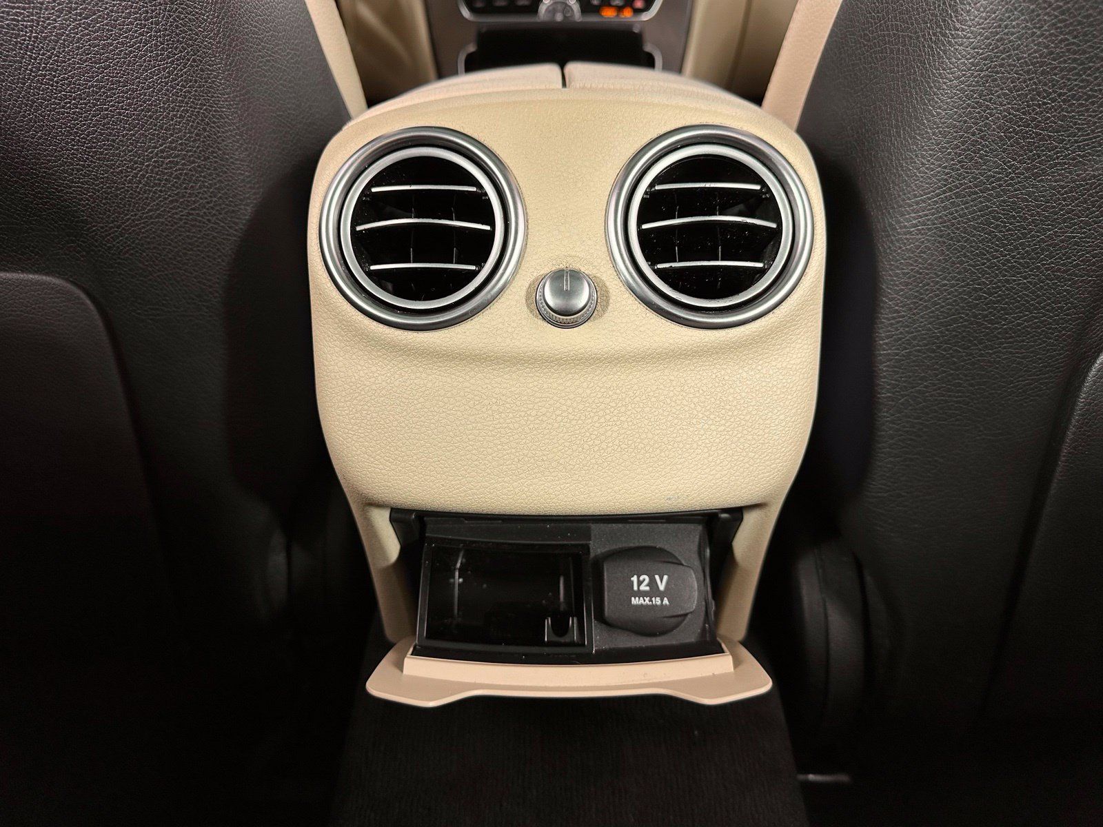 Used 2019 Mercedes-Benz C 300 Sedan image 29