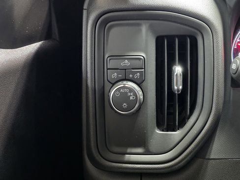 Used 2024 Chevrolet Silverado 1500 Custom image 34