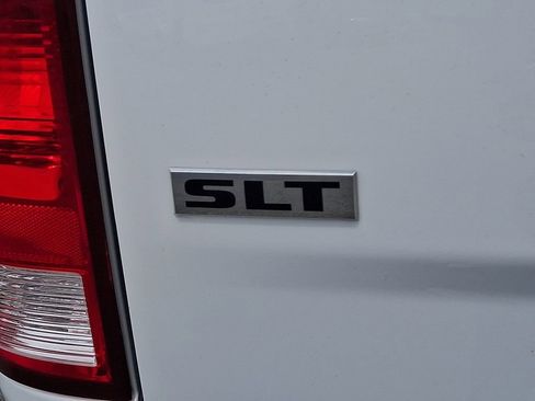 Used 2022 RAM 1500 Classic SLT w/ Protection Group AWD/4WD image 28