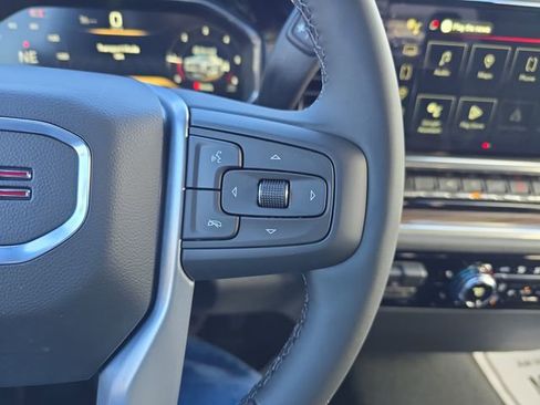 New 2026 GMC Sierra 1500 Elevation image 17