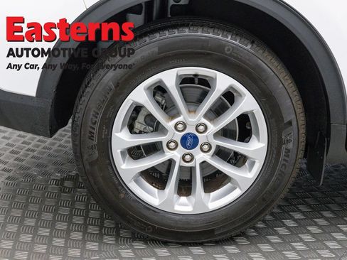 Used 2022 Ford Escape SE FWD image 30