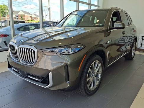 Certified 2026 BMW X5 xDrive40i AWD/4WD image 3